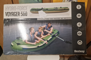 Gommone per il carpfisching escursione mare lago