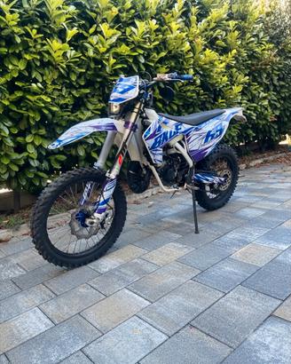 Husqvarna TC 125 - Tripla omologazione