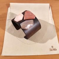 Bracciale e orecchini De Wan in pietre e legno 