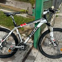 TREK 6700