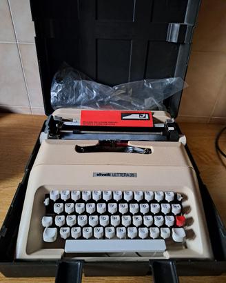Olivetti lettera 35 macchina da scrivere