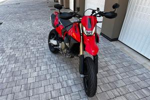 Ducati Hypermotard 698
