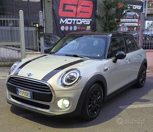 MINI Cooper 5 porte 1.5 Hype Full