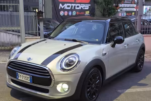 MINI Cooper 5 porte 1.5 Hype Full