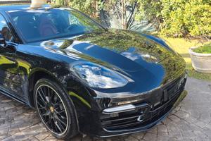 PORSCHE PANAMERA 4 E-HYBRID