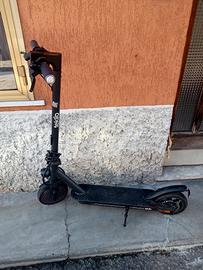 monopattino elettrico teklio 