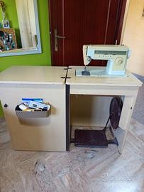 Macchina da cucire a pedale