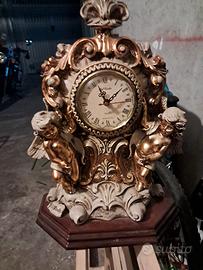opera bella con orologio