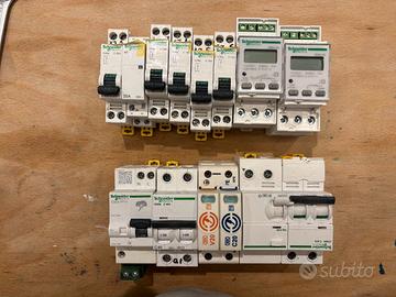 MATERIALE QUADRO ELETTRICO CIVILE E FOTOVOLTAICO