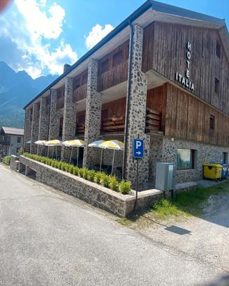 Albergo con 25 camere + ristorante e bar