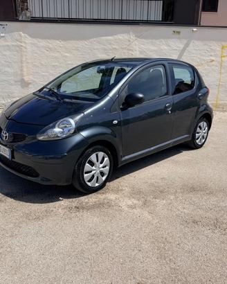 Toyota Aygo 1.4 turbodiesel 5 porte Sol