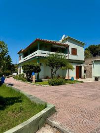 Maracalagonis:villa panoramica immersa nel verde