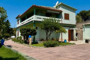 Maracalagonis:villa panoramica immersa nel verde