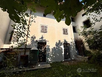 TRICAMERE A TRAMONTI DI MEZZO: natura...