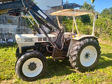 trattore agricolo 