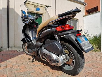 Beverly 500 Cruiser