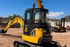 Mini escavatore Komatsu PC55MR-2 2014 2200 ore