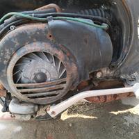 motore manubrio forcella serbatoio vespa cosa
