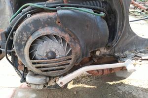 motore manubrio forcella serbatoio vespa cosa