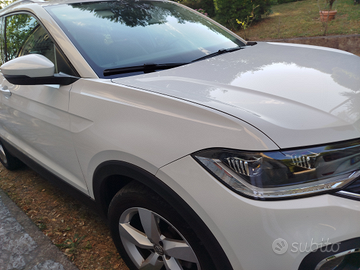 T-cross bianca del 2019 benzina