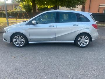 Mercedes b 180