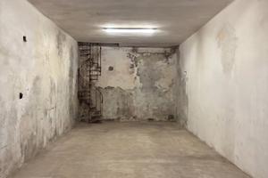 Garage- 120 mq su due piani (Civitanova Alta)