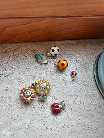 Lotto charms smaltati– sole, coccinelle e altri
