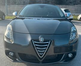 Alfa Romeo Giulietta distintive