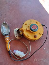 Avvolgicavo automatico Vintage ZECA con lampada 