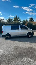 Transporter T5/T6 camperizzato (autocarro)