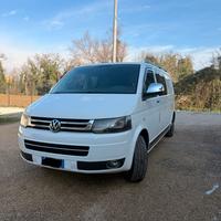 Volkswagen transporter long motion