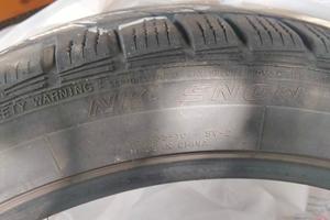 Gomme invernali 245 40 r18