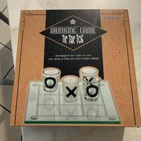Tic tac toe gioco tris con bicchierini