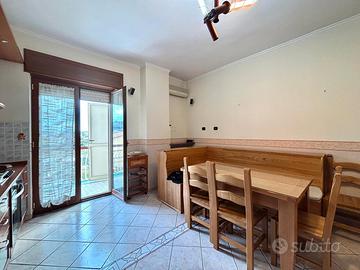 Trilocale in buone condizioni doppia esposizione