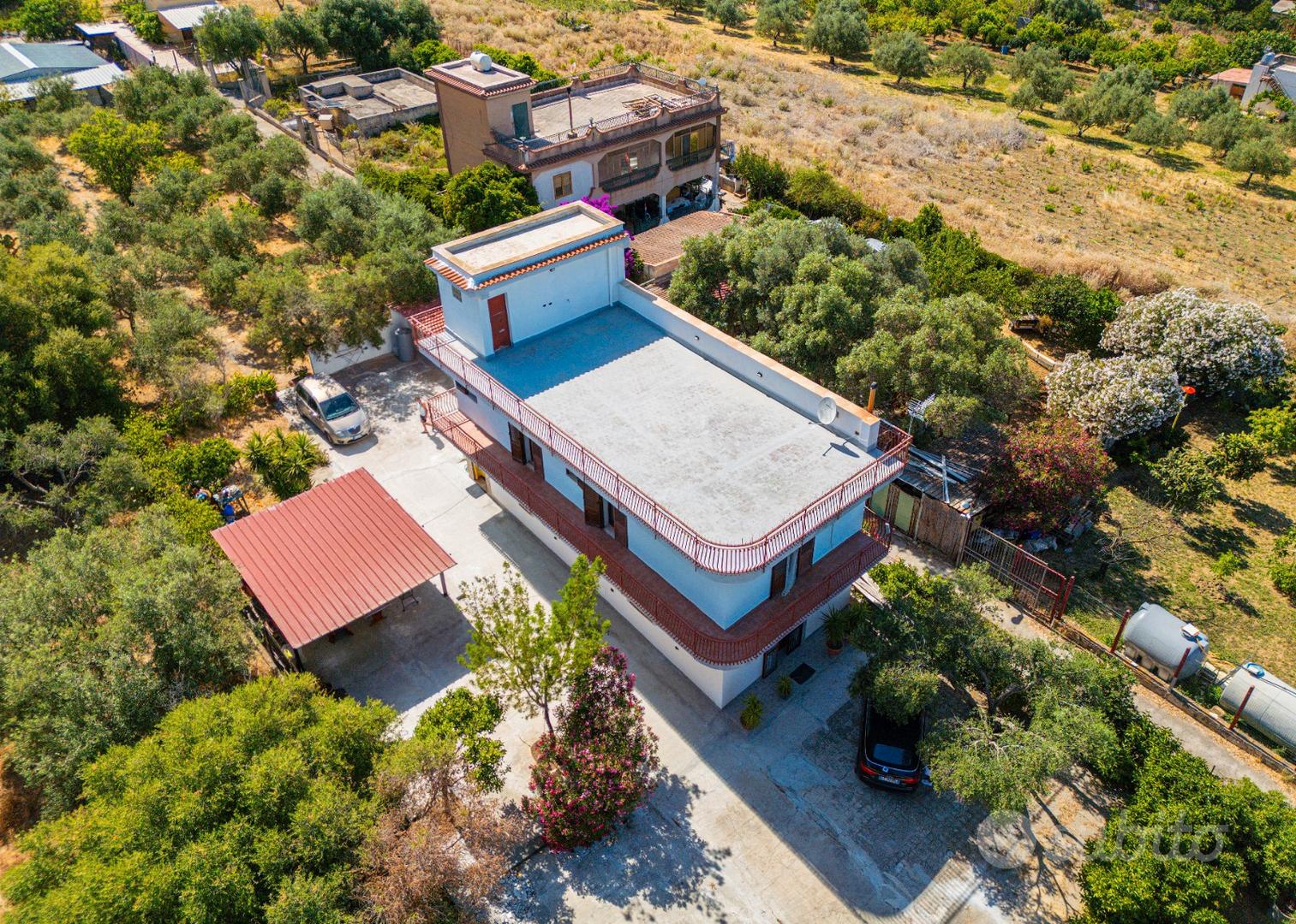 Panoramica villa indipendente con giardino V/8 - Vista 3