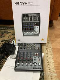 Mixer Behringer Xenyx 802