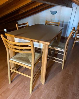 Tavolo allungabile + 4 sedie - Trezzo