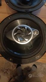 casse auto con stereo telecomando e copri casse 