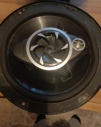 casse auto con stereo telecomando e copri casse 