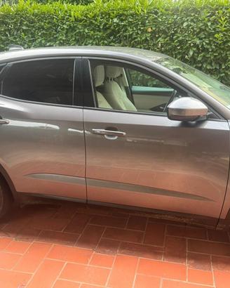 Jaguar E-Pace SE D150 AWD