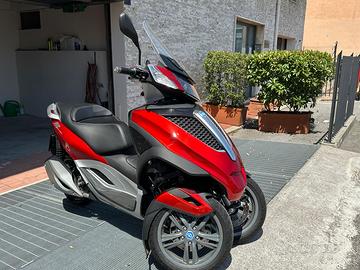 Piaggio MP3 300
