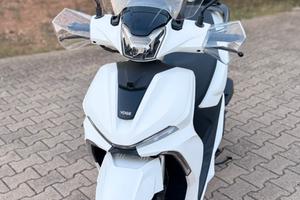 VOGE SR16 125 PROMO FINO AL 31 2400€