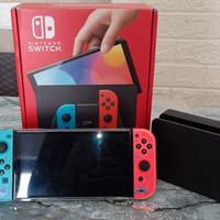 Nintendo Switch OLED completa + pellicola GameStop