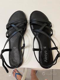 Sandali neri completamente nuovi TG 39