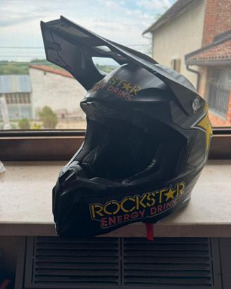 Casco Twist 2.0 marca Airoh Rockstar