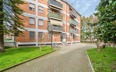 Appartamento ristrutturato con 3 camere all'ultimo