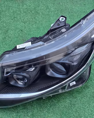 MERCEDES V-CLASSE W447 Restyling FULL LED Faro Fan