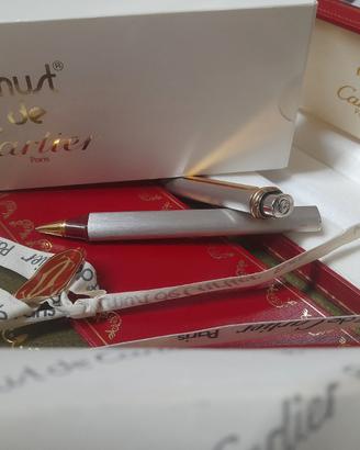 Penna Le must de Cartier Santos Trinity