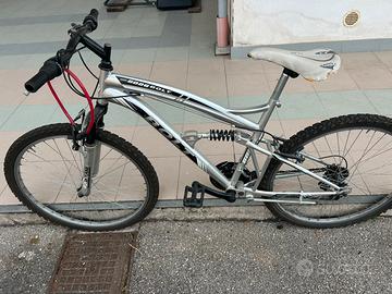 Bici MTB taglia 26