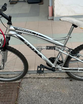Bici MTB taglia 26